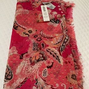 Chico’s Paisley Print scarf One Size